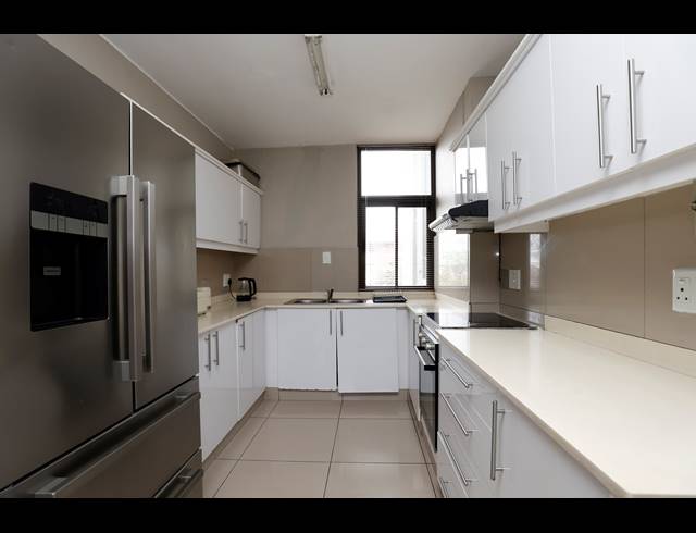 3 BEDROOM APARTMENT FOR SALE IN ESSENWOOD